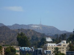 ハリウッドサインを遠望