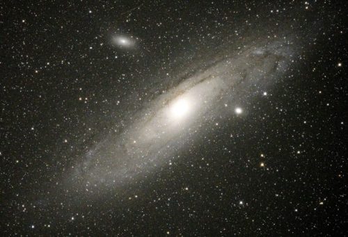 アンドロメダ座のなかにあるアンドロメダ銀河