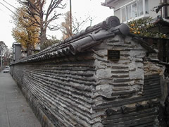 観音寺の築地塀